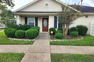 1639 Nichole Woods Dr, Houston, TX 77047 - Photo 1