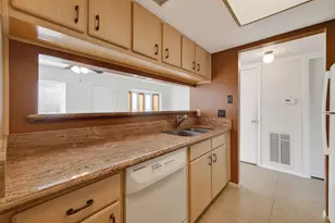 8462 Leawood Blvd, Houston, TX 77072 - Photo 12