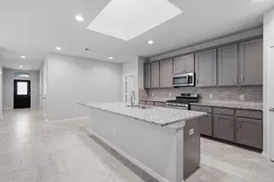 10110 Whitney Reach Dr, Rosharon, TX 77583 - Photo 4