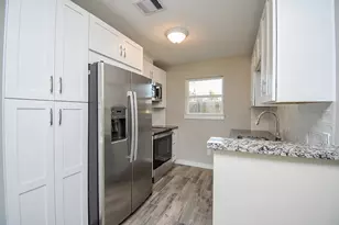 6522 De Priest St, Houston, TX 77091 - Photo 4
