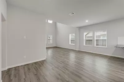 2106 Spring Hollow Drive, Baytown, TX 77521 - Photo 4