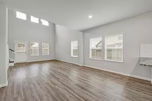 2106 Spring Hollow Dr, Baytown, TX 77521 - Photo 10