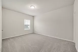 2106 Spring Hollow Dr, Baytown, TX 77521 - Photo 24