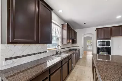 9439 Emerald Lakes Drive, Rosharon, TX 77583 - Photo 10