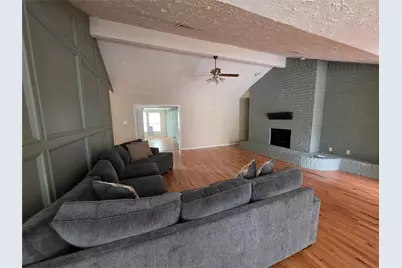 2810 Poplar Creek Lane, Pearland, TX 77584 - Photo 2