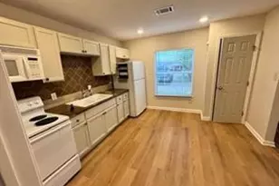 1405 Rice St, Alvin, TX 77511 - Photo 6