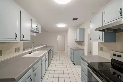 9903 Robin Street, La Porte, TX 77571 - Photo 6