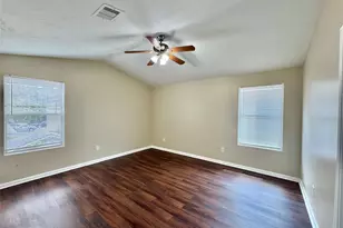 10618 Pine Landing Dr, Houston, TX 77088 - Photo 6