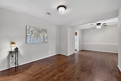 16019 Mill Point Drive, Houston, TX 77059 - Photo 6