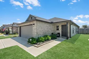 1806 Brushy Cedar Dr, Conroe, TX 77301 - Photo 2