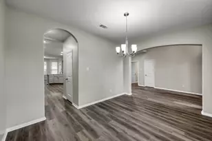 4 Logan Creek Lane, Conroe, TX 77304 - Photo 8