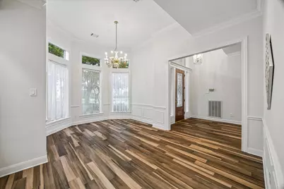 4714 Holt, Bellaire, TX 77401 - Photo 12