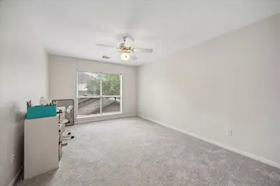 4714 Holt, Bellaire, TX 77401 - Photo 40