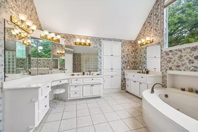4714 Holt, Bellaire, TX 77401 - Photo 36