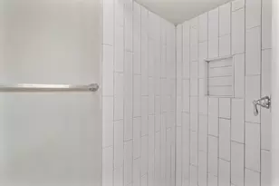 10814 Sugar Hill Dr, Houston, TX 77042 - Photo 20