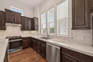 703 Live Oak St, Houston, TX 77003 - Photo 8