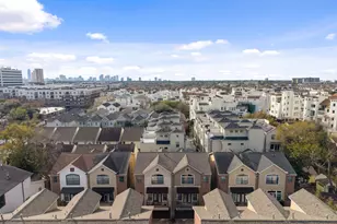 121 Roy St, Houston, TX 77007 - Photo 1