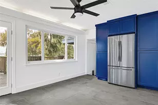 404 S Burnett Dr, Baytown, TX 77520 - Photo 8