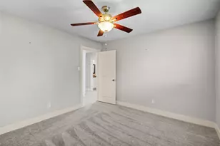 10303 Greenwillow Dr, Houston, TX 77035 - Photo 24