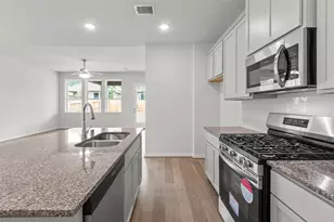 206 Brecon Buff Dr, Willis, TX 77318 - Photo 18