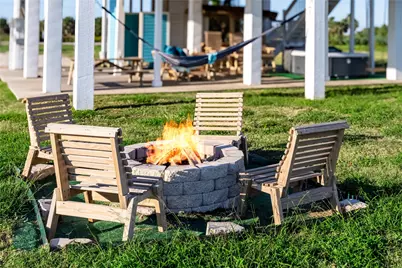 986 Edson Drive, Gilchrist, TX 77617 - Photo 14