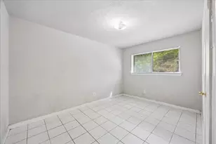 3530 Ripplebrook Dr, Houston, TX 77045 - Photo 8