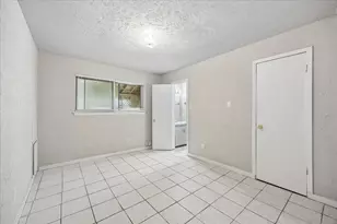 3530 Ripplebrook Dr, Houston, TX 77045 - Photo 6