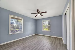 6022 Lyndhurst Dr, Houston, TX 77033 - Photo 10