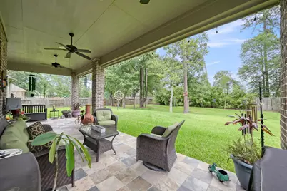 2111 Barton Woods Boulevard, Conroe, TX 77301 - Photo 40