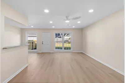 9610 Meadowglen Lane, Houston, TX 77063 - Photo 4