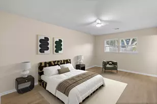 9610 Meadowglen Ln, Houston, TX 77063 - Photo 36