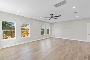 813 Barbara Mae St, Houston, TX 77015 - Photo 8