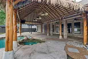 704 Heritage Oaks Dr, Angleton, TX 77515 - Photo 32