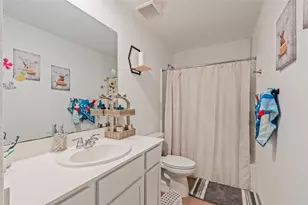 215 Bennett Loop, Angleton, TX 77515 - Photo 22