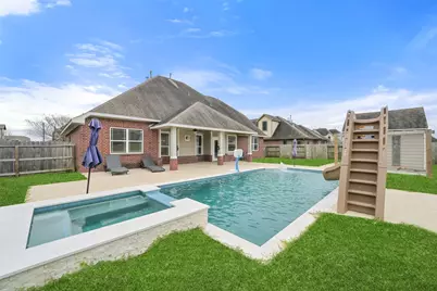 14031 Hawthorne Circle, Baytown, TX 77523 - Photo 2