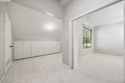 80 Sugarberry Circle, Houston, TX 77024 - Photo 32