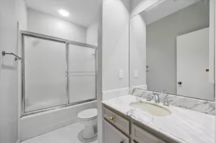80 Sugar Berry Cir, Houston, TX 77024 - Photo 28