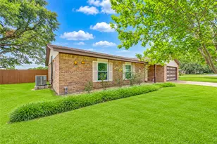 1320 Linwood Dr, Wharton, TX 77488 - Photo 4