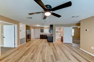 100 18th Ave N, Texas City, TX 77590 - Photo 8
