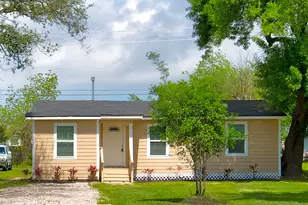 100 18th Ave N, Texas City, TX 77590 - Photo 30