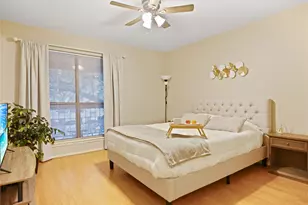 7950 N Stadium Dr, Houston, TX 77030 - Photo 10