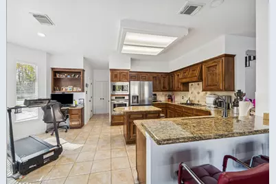 2818 Maple Bend Drive, Houston, TX 77345 - Photo 2