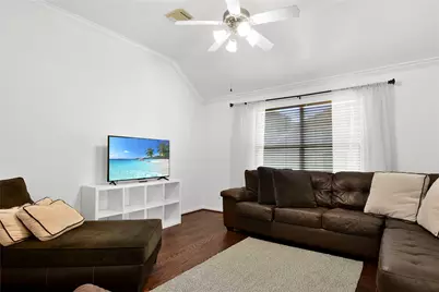 55 E Montfair Boulevard, The Woodlands, TX 77382 - Photo 14