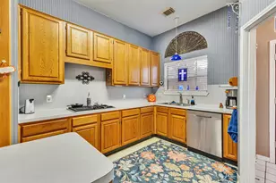 905 Wisdom Dr, Deer Park, TX 77536 - Photo 30