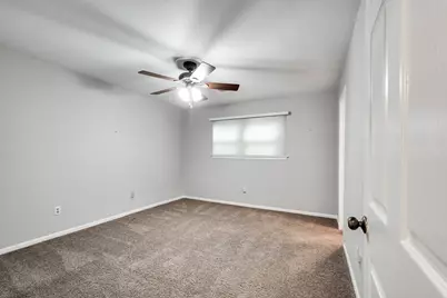 3207 Breezy Pines Court, Houston, TX 77339 - Photo 36