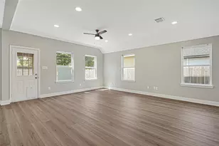 9823 Bamboo Rd, Houston, TX 77041 - Photo 10