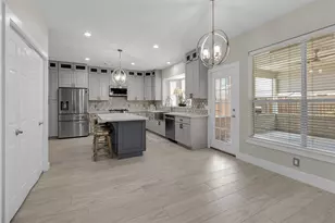 10910 Coldwater Bridge Ct, Sugar Land, TX 77498 - Photo 8