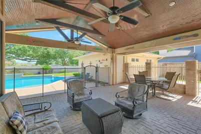910 Millpond Drive, Sugar Land, TX 77498 - Photo 34
