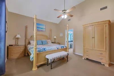 910 Millpond Drive, Sugar Land, TX 77498 - Photo 18