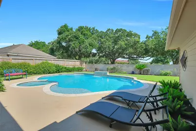 910 Millpond Drive, Sugar Land, TX 77498 - Photo 36